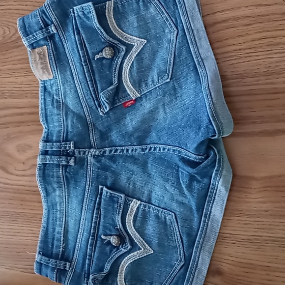 Levi's Strauss Juniors Blue Jeans Shorts SZ 9 - Picture 4 of 11